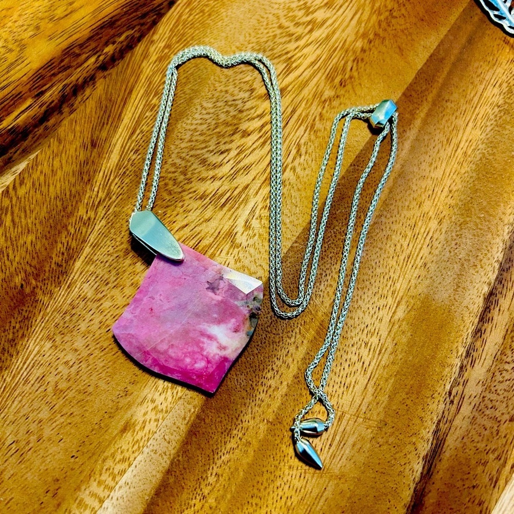 Kendra Scott Necklace